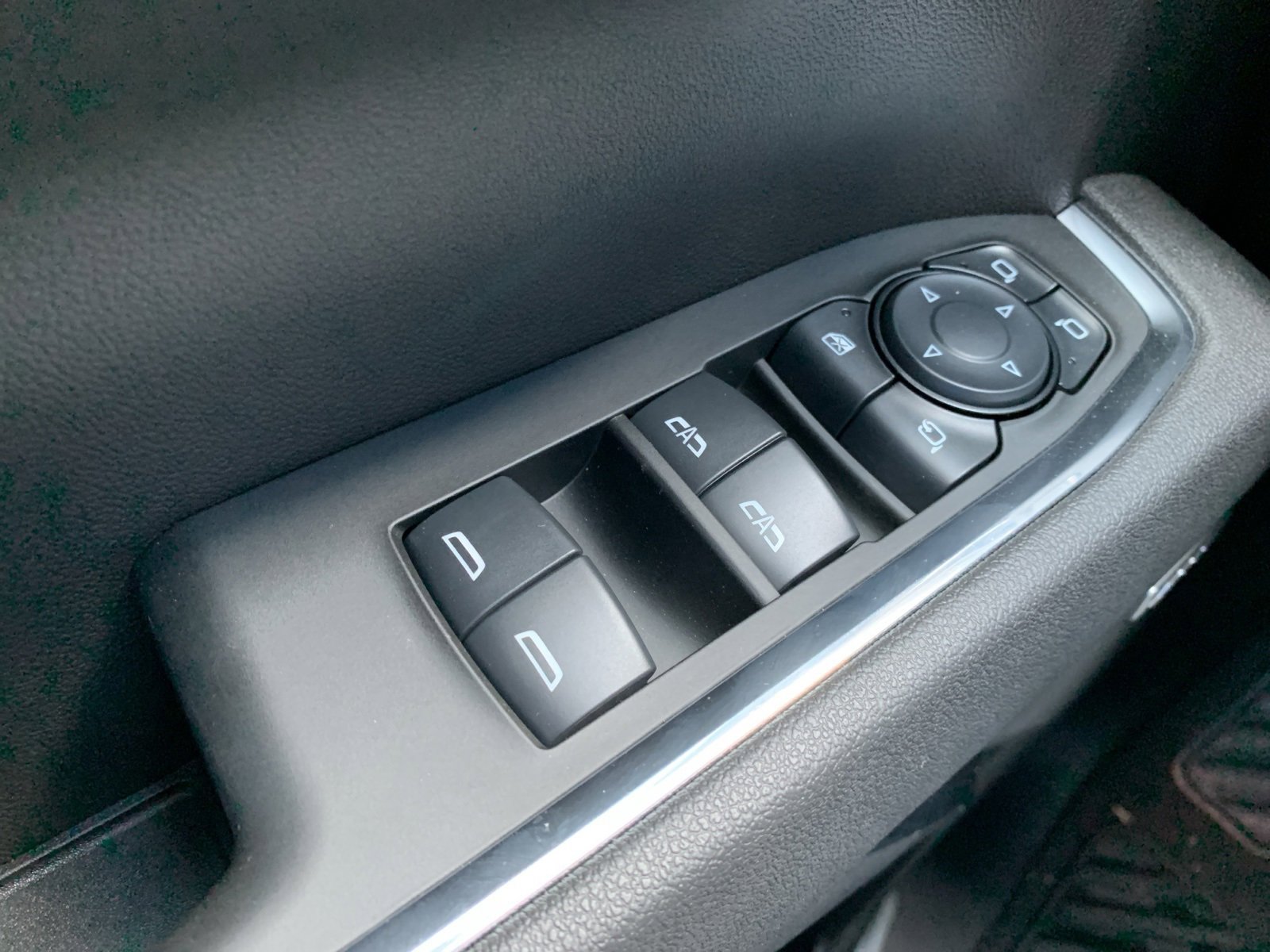 2025 Chevrolet Silverado 1500 LTZ photo 36