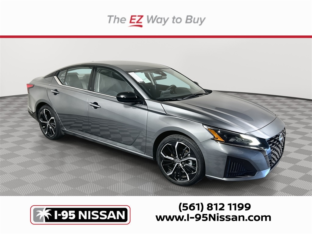 2025 Nissan Altima SR