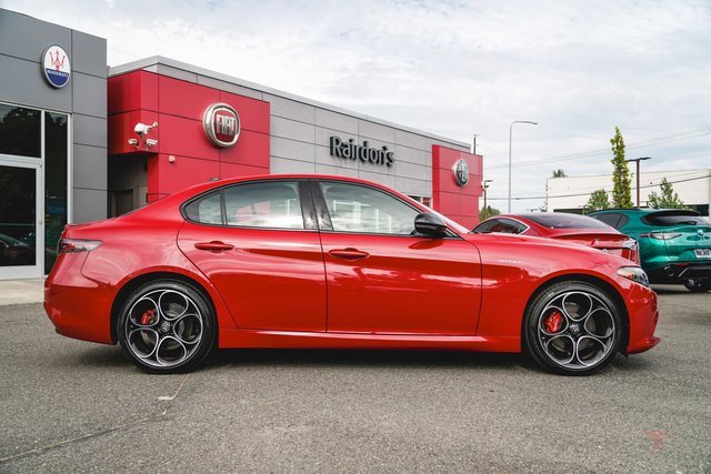 2025 Alfa Romeo Giulia Base photo 9