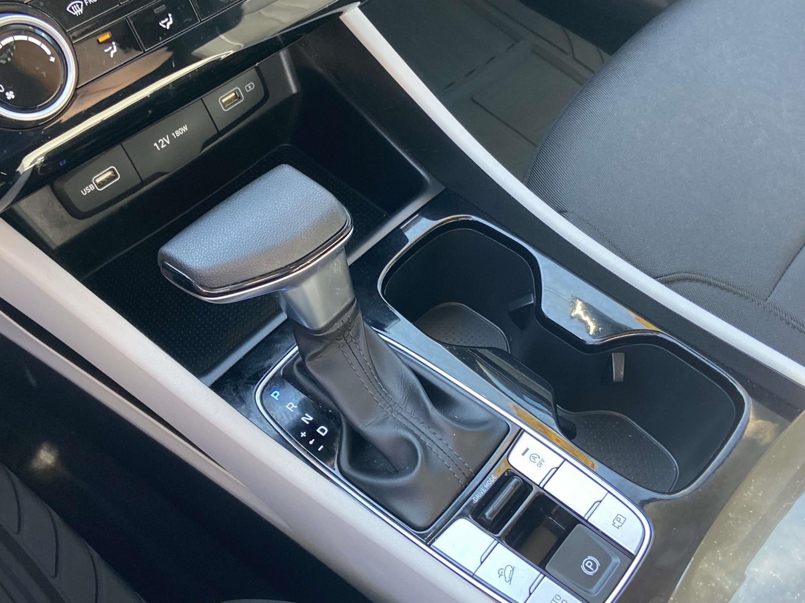 2022 Hyundai Tucson SE photo 14