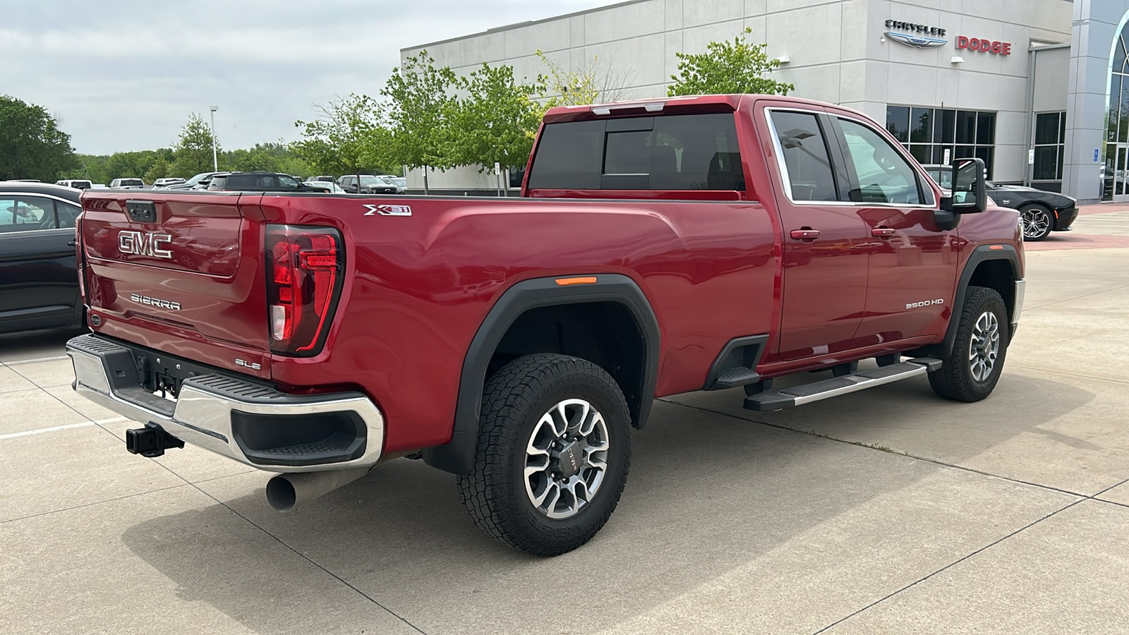2022 Gmc Sierra 3500 HD SLE photo 3