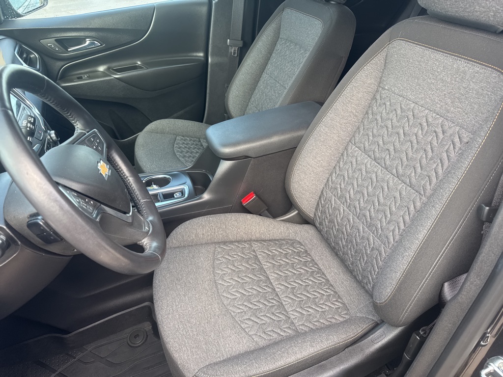 2022 Chevrolet Equinox LT photo 13
