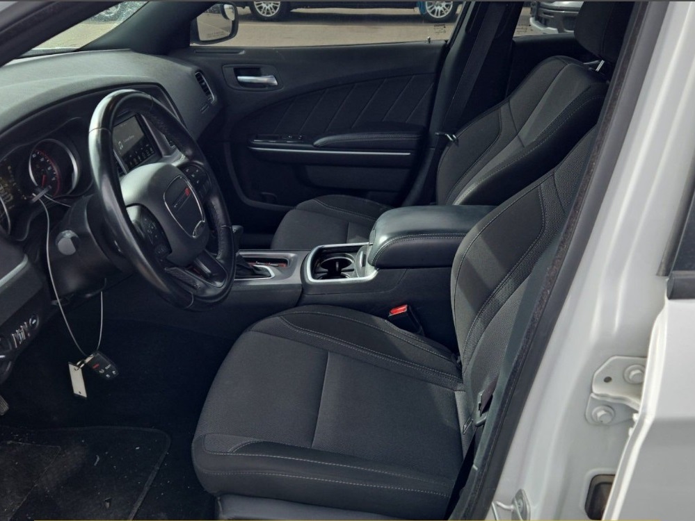 2022 Dodge Charger SXT photo 11