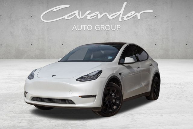 2023 Tesla Model Y Long Range's photo