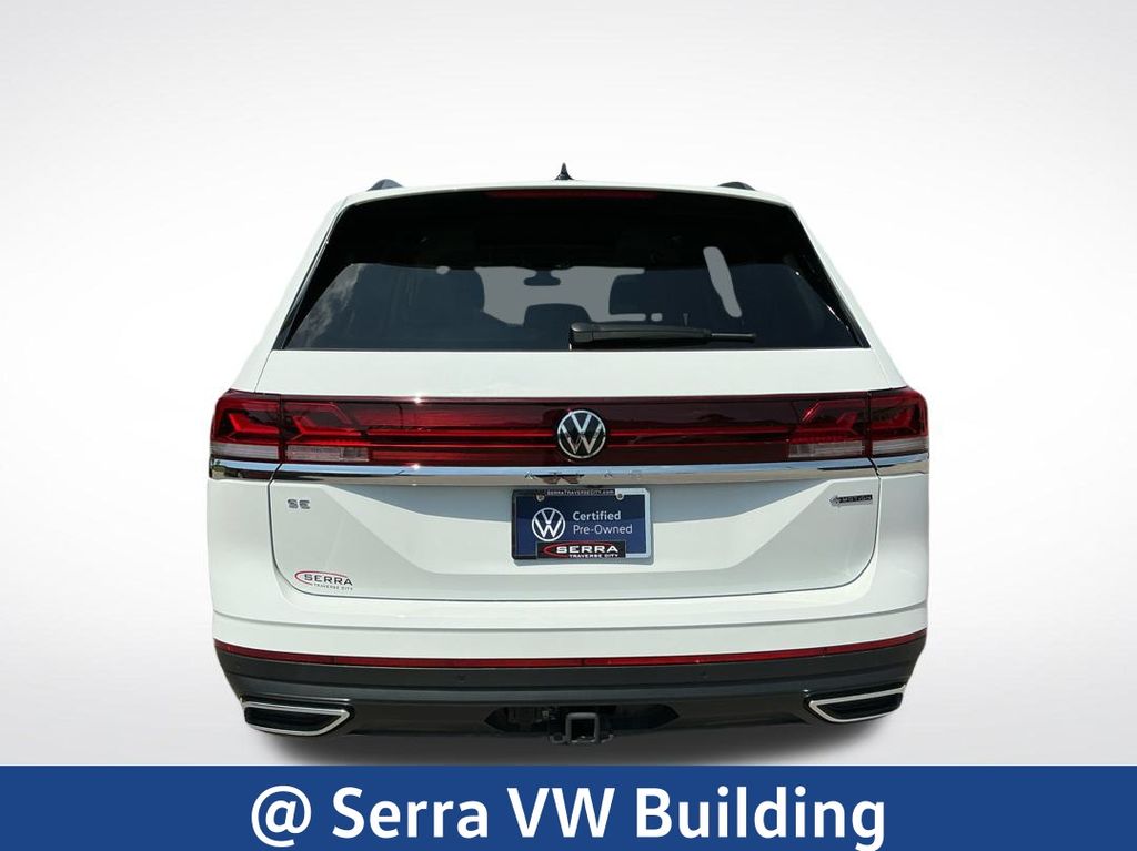 2024 Volkswagen Atlas SE Technology photo 3