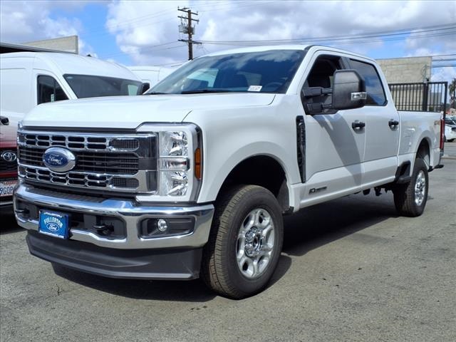 New 2025 Oxford White Ford F-250® XLT image 1