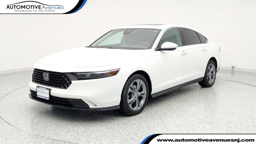 2024 Honda Accord EX's photo