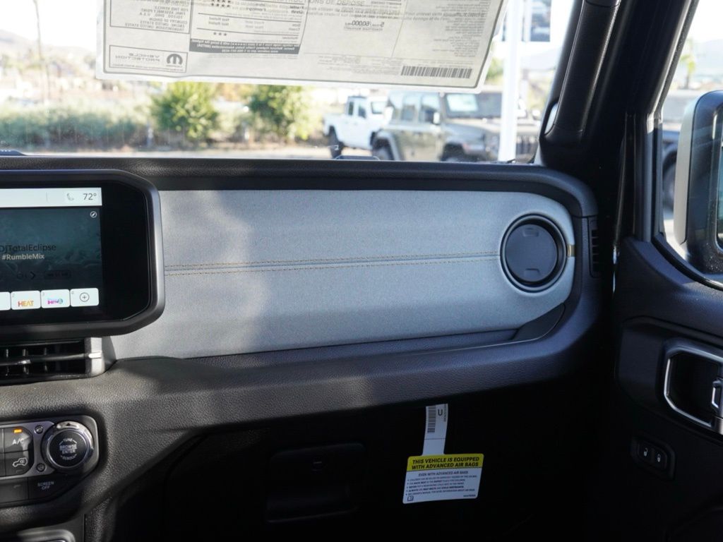 New 2026 Black Clear-Coat Exterior Paint Jeep Sport S image 25