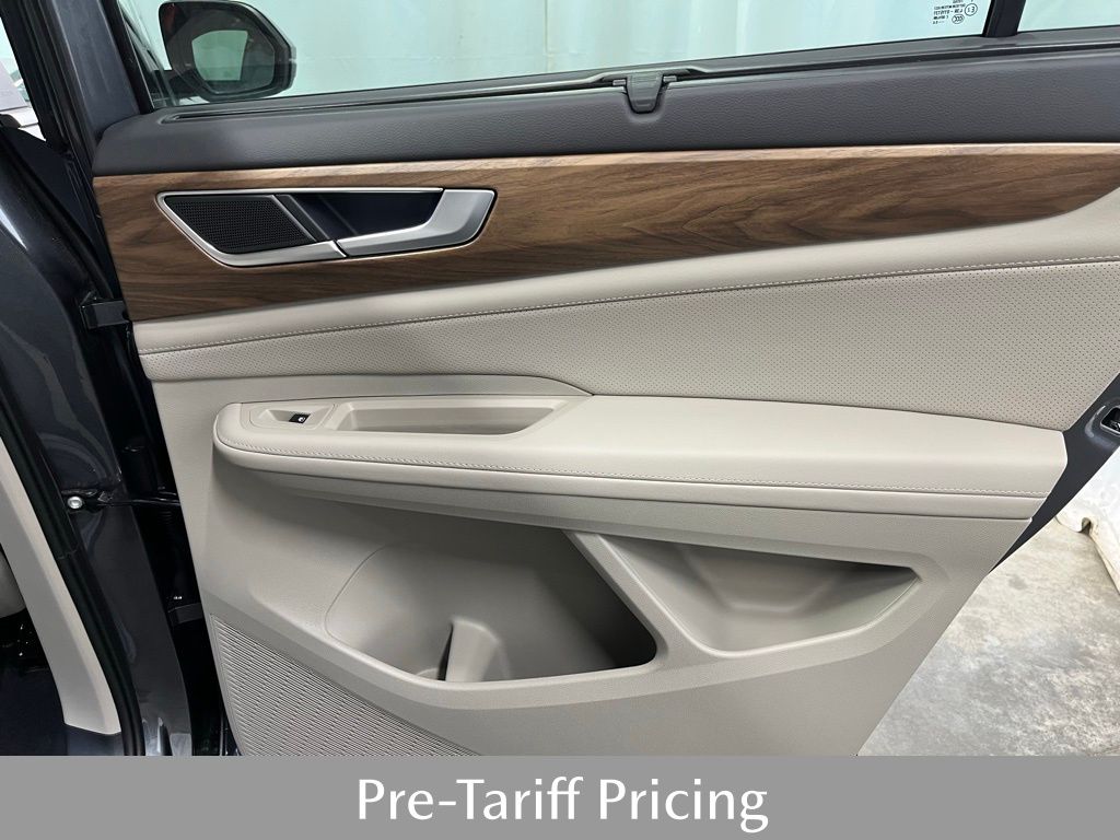 2025 Volkswagen Atlas SE Technology photo 22