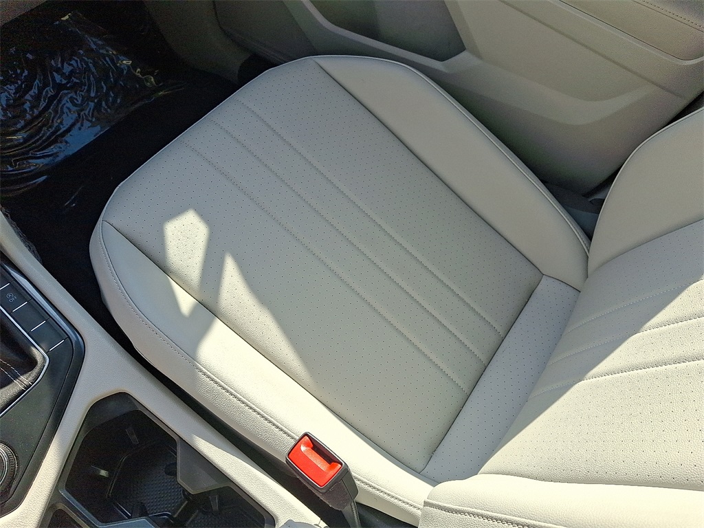 2022 Volkswagen Tiguan SE photo 24