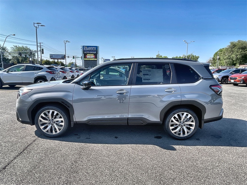 2025 Subaru Forester Touring photo 2