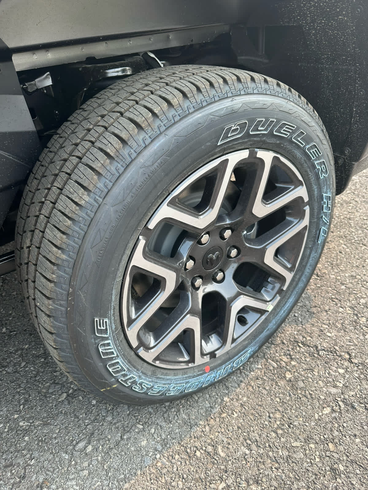 2026 Ram 1500 Laramie photo 7