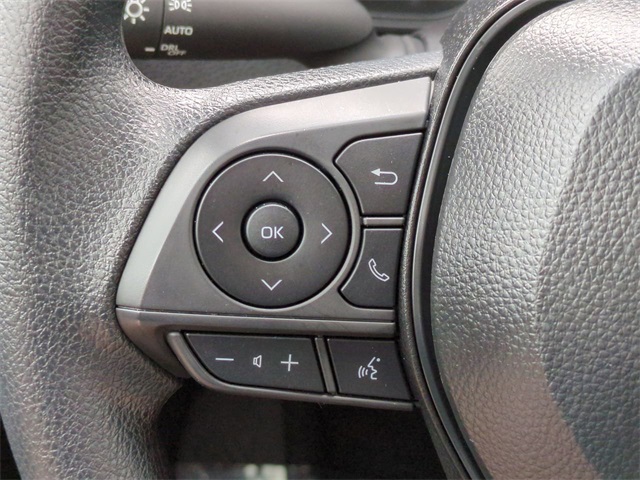 2025 Toyota Corolla LE photo 19