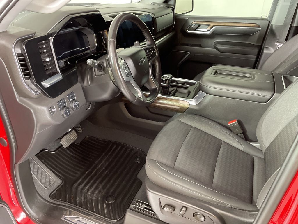 2022 Chevrolet Silverado 1500 RST photo 19