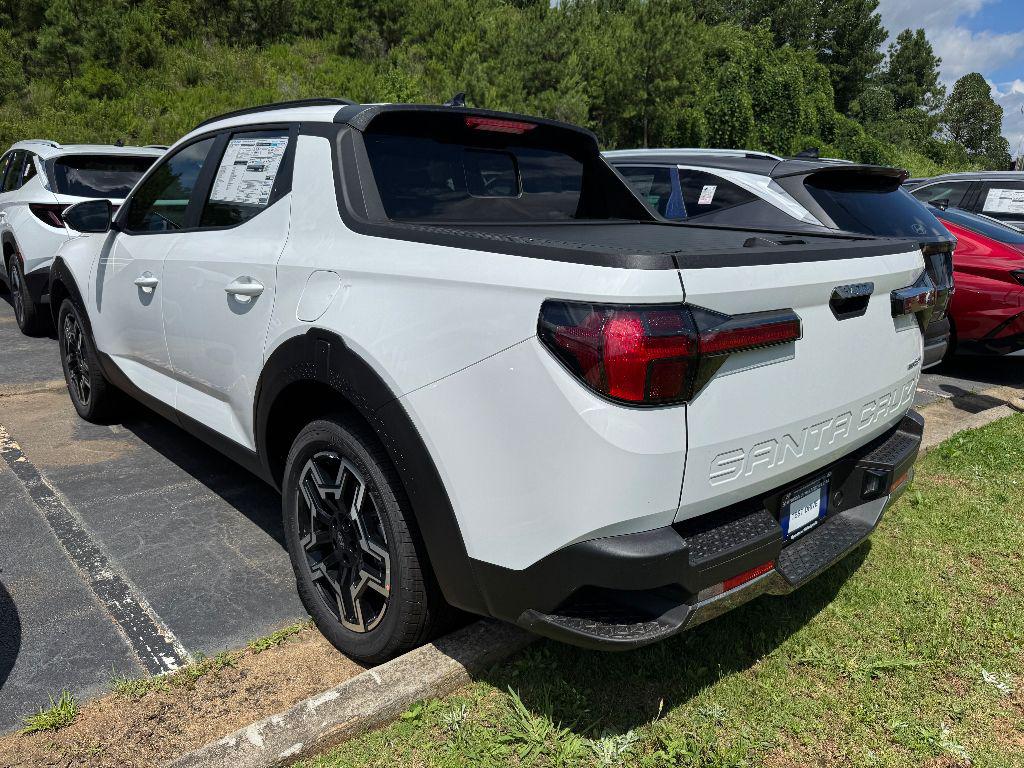 2025 Hyundai Santa Cruz Limited photo 2