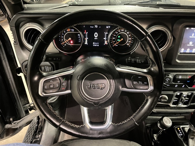 2020 Jeep Wrangler Unlimited Sahara photo 19