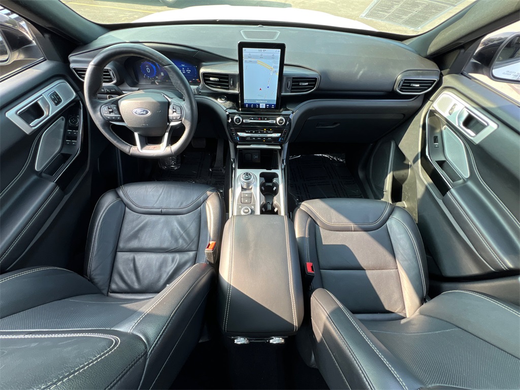 2022 Ford Explorer ST photo 8