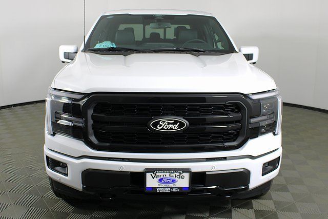 2025 Ford F-150 Lariat photo 2