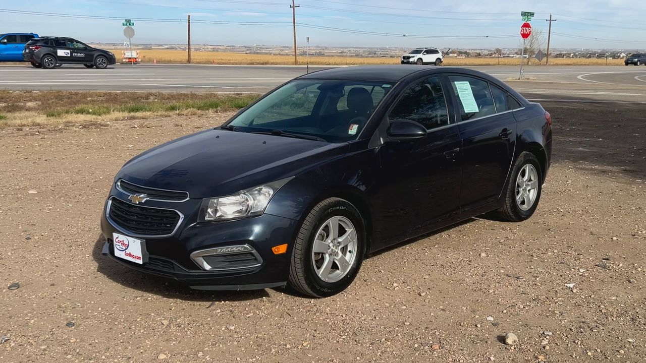 2016 Chevrolet Cruze photo 3
