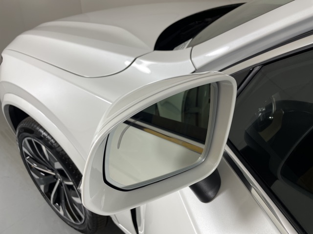 2026 Volvo XC90 AWD Plus photo 13