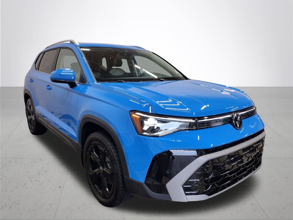 2025 Volkswagen Taos SEL photo 4