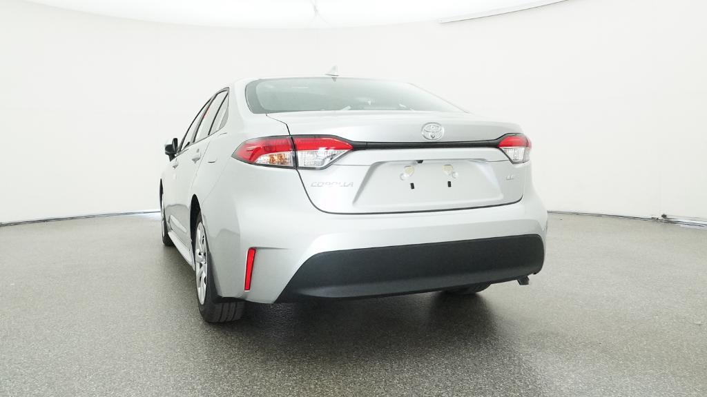 2025 Toyota Corolla LE photo 15