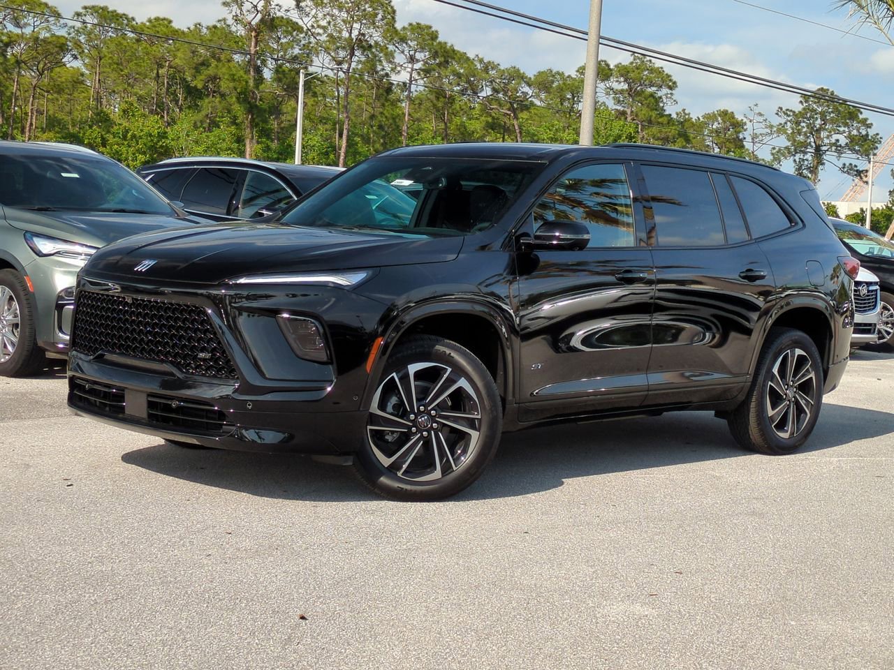 2025 Buick Enclave Sport Touring's photo