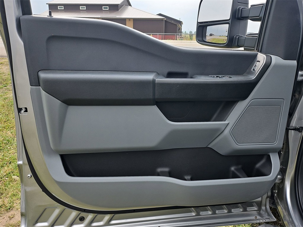 2024 Ford F-350 photo 29