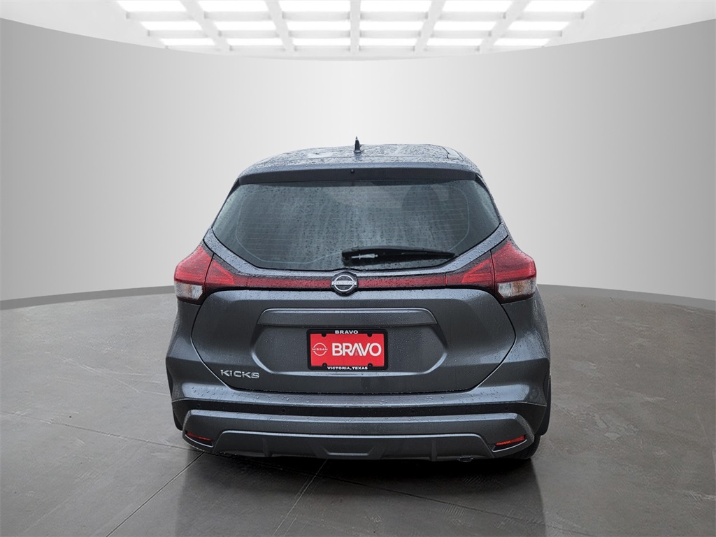 2025 Nissan Kicks Play S photo 6