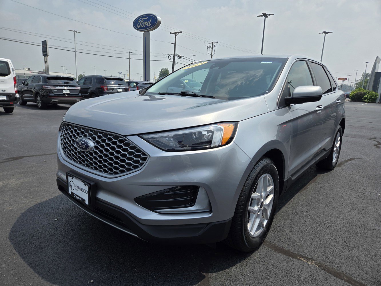2024 Ford Edge SEL photo 4