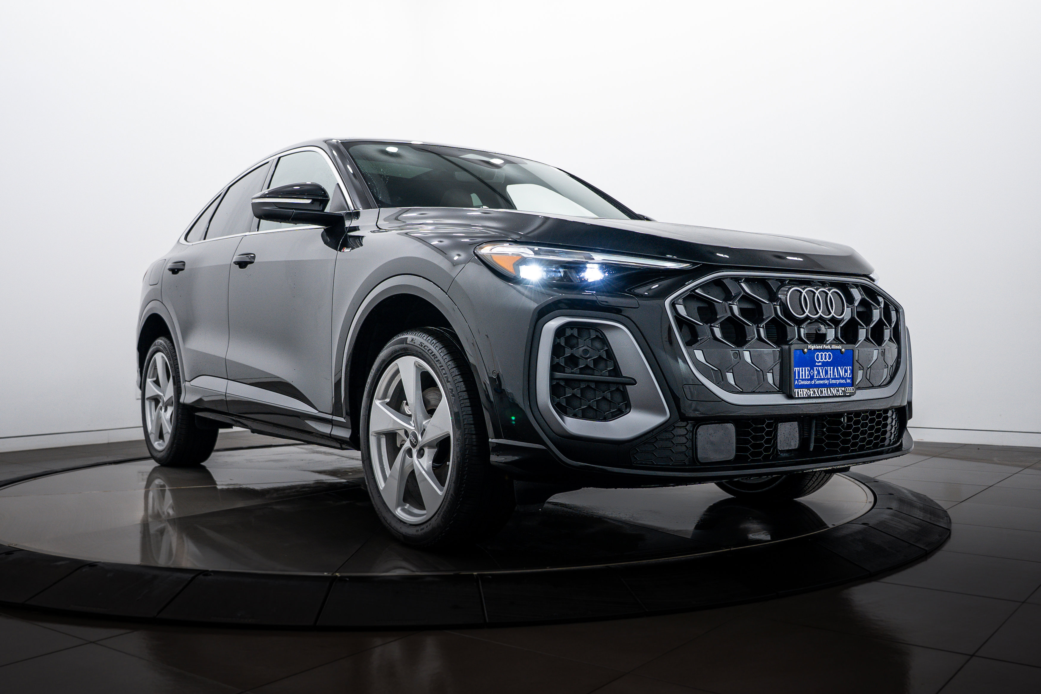 2025 Audi New Q5 Sportback Premium Plus's photo