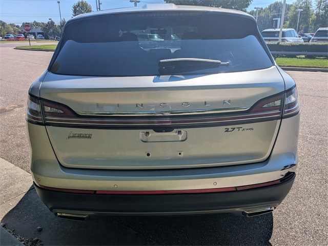 2019 Lincoln Nautilus Reserve photo 4