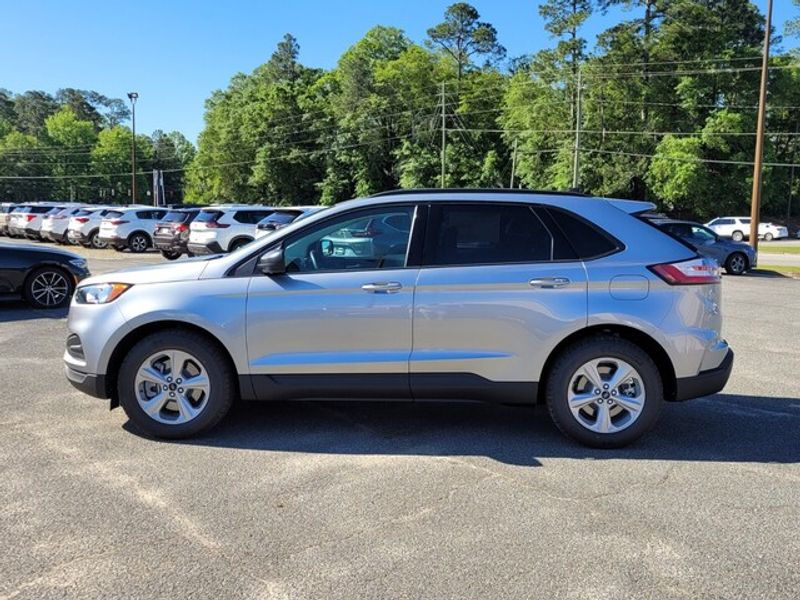 2024 Ford Edge SE photo 4