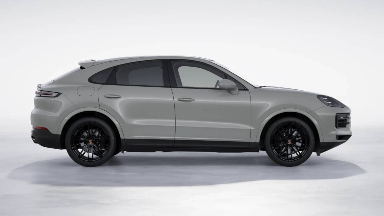 2026 Porsche Cayenne Coupe photo 3