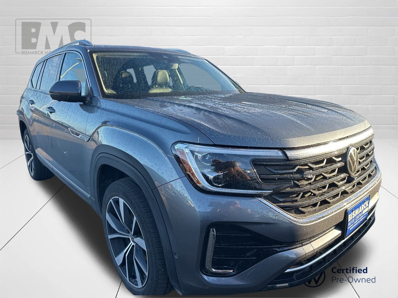 2024 Volkswagen Atlas SEL Premium R-Line photo 3