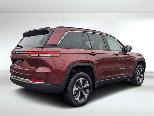2024 Jeep Cherokee Limited 4xe photo 3