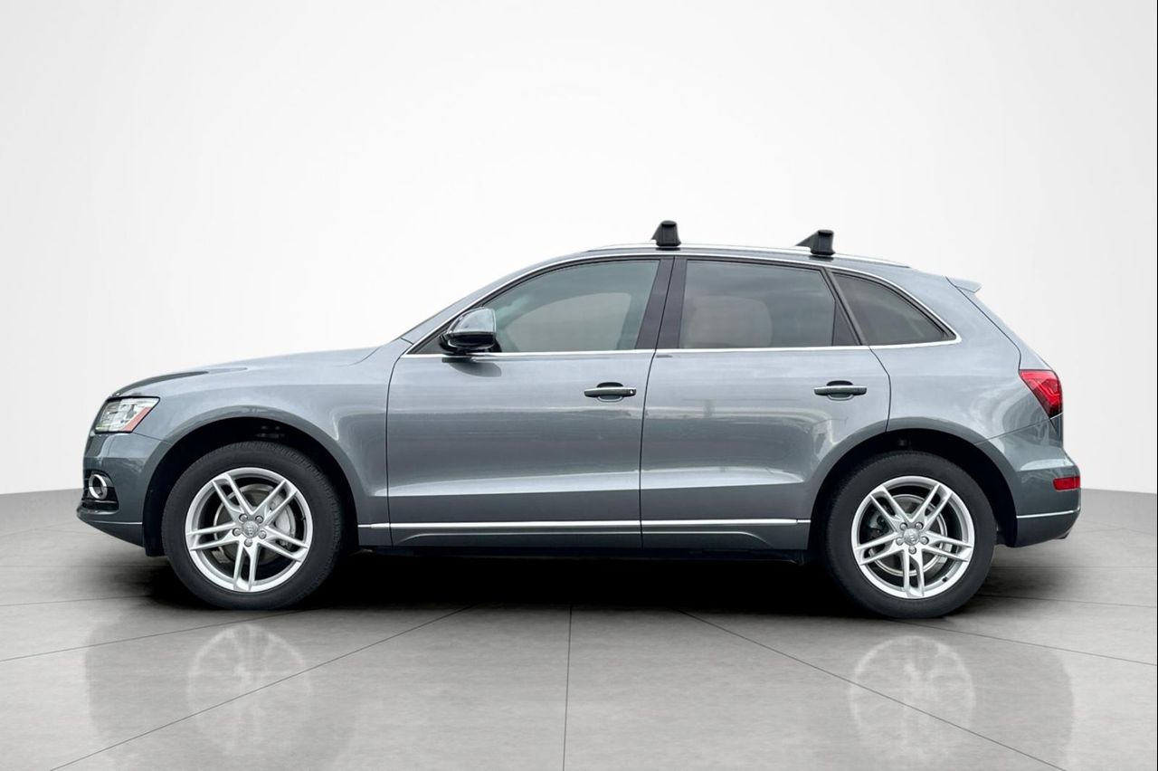 Used 2016 Audi Q5 Premium with VIN WA1C2AFP8GA076923 for sale in Santa Monica, CA