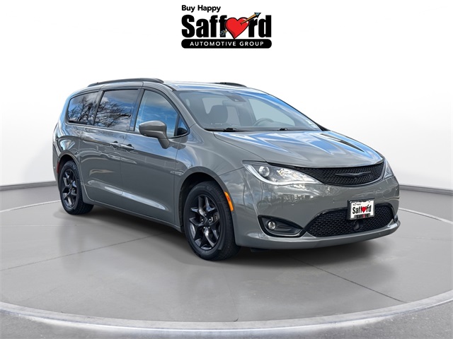 2020 Chrysler Pacifica Touring Plus photo 4