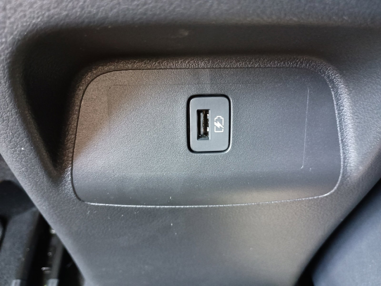 2025 Nissan Sentra SV photo 24