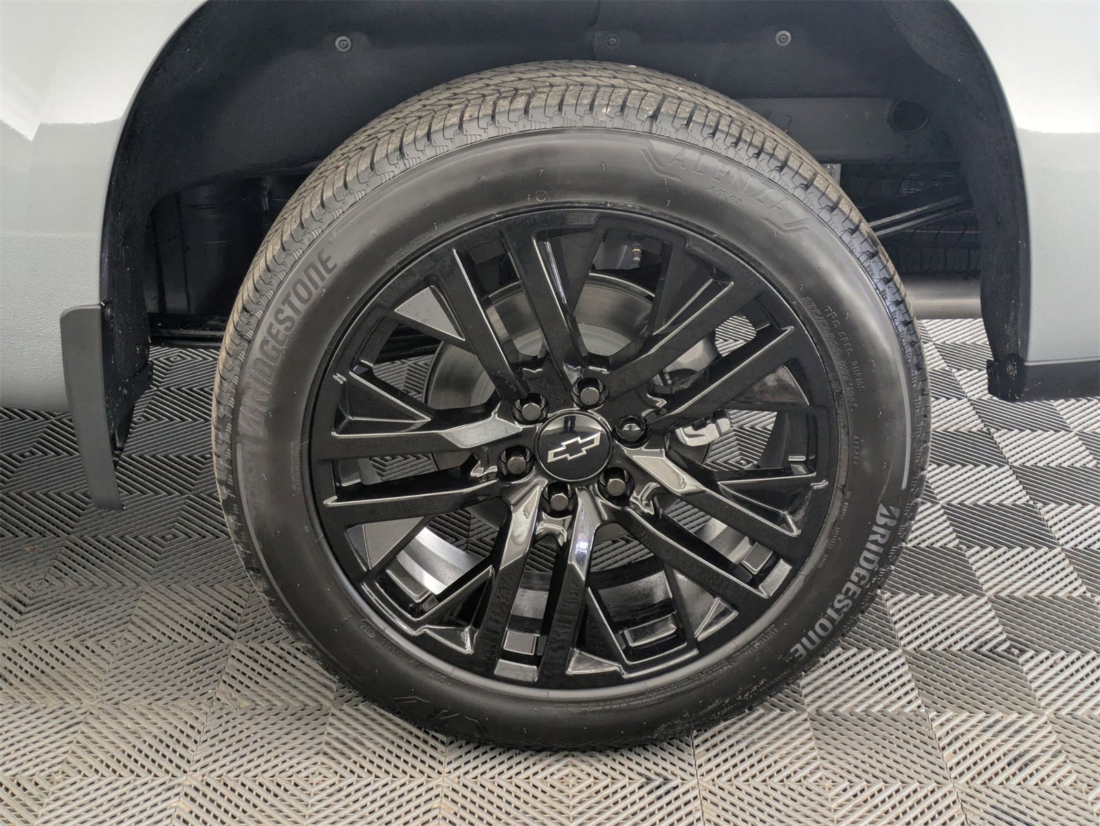 2025 Chevrolet Silverado 1500 photo 12