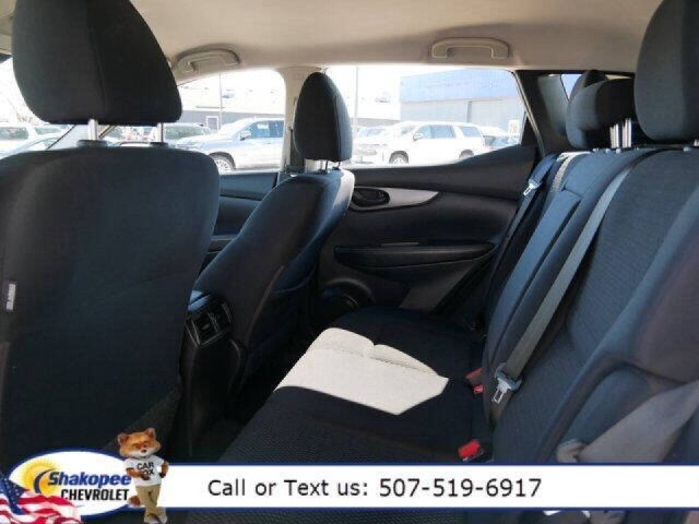 2021 Nissan Rogue Sport S photo 8