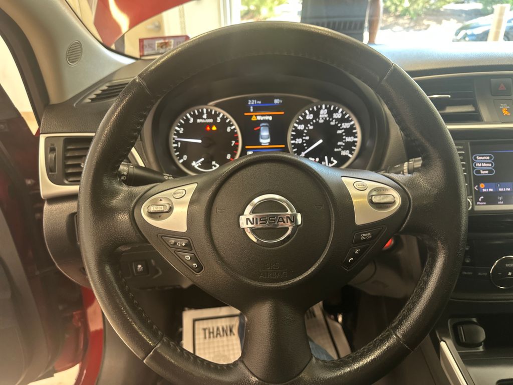 2019 Nissan Sentra SV photo 17