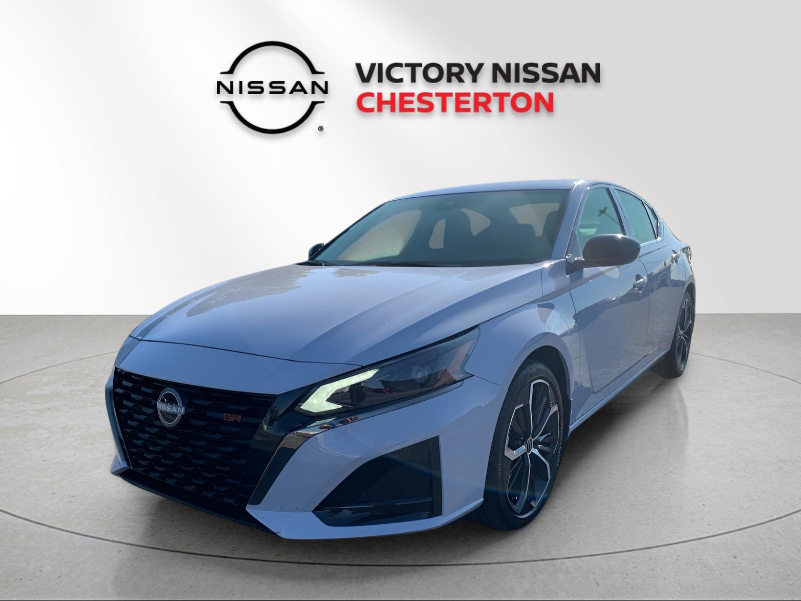 2025 Nissan Altima SR's photo