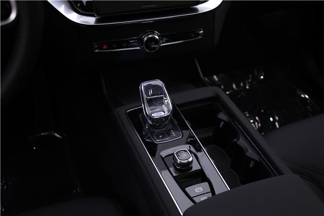 2026 Volvo XC90 AWD Plus photo 12