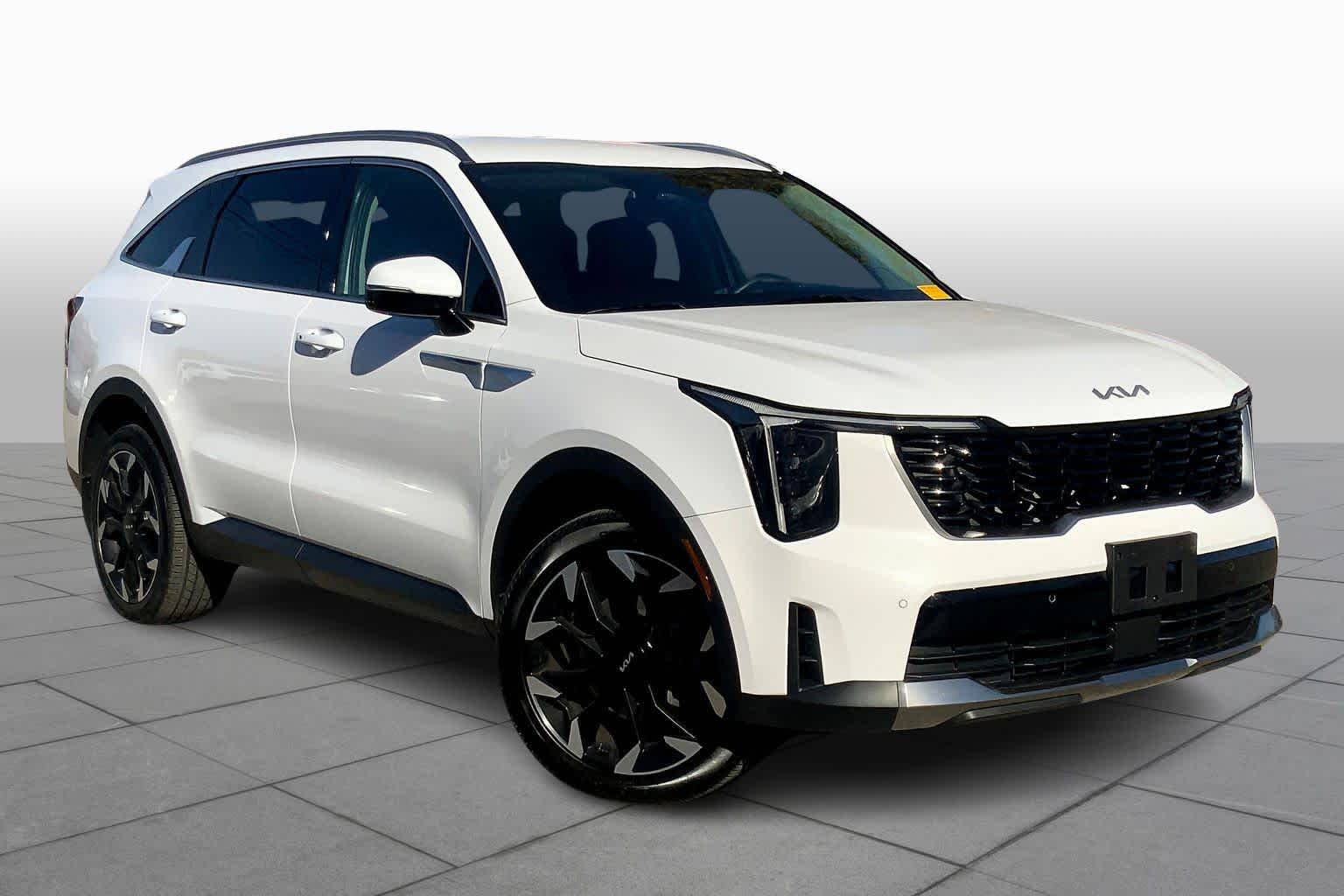 Certified 2024 Kia Sorento X-Line EX with VIN 5XYRHDJF4RG302201 for sale in Kansas City