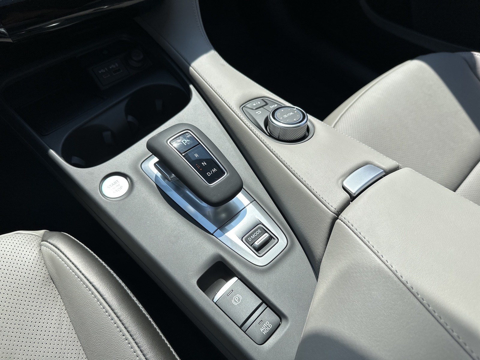 2025 Infiniti QX50 Luxe AWD photo 19