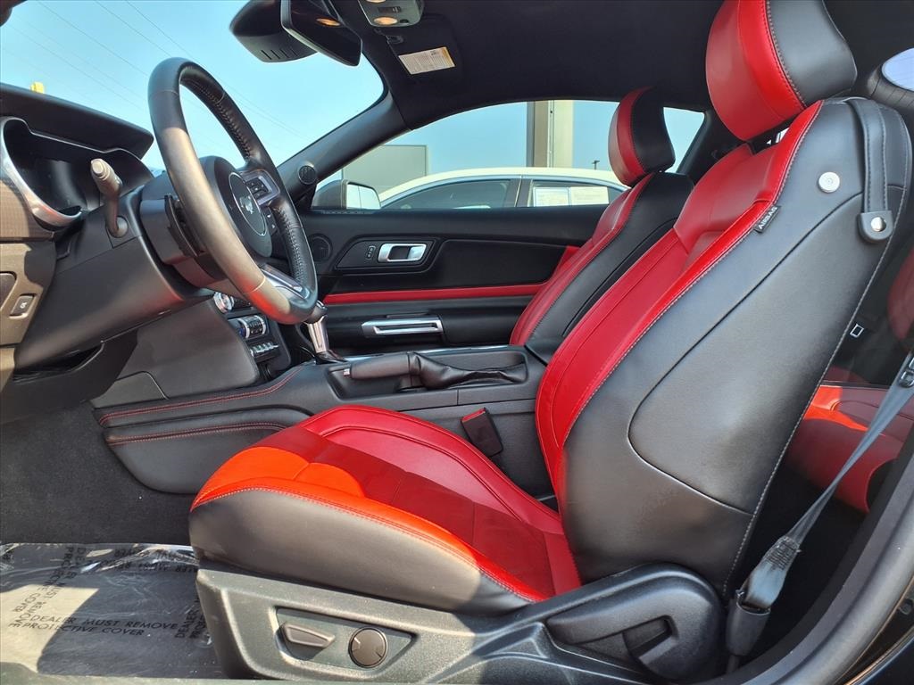 2023 Ford Mustang EcoBoost Premium photo 4