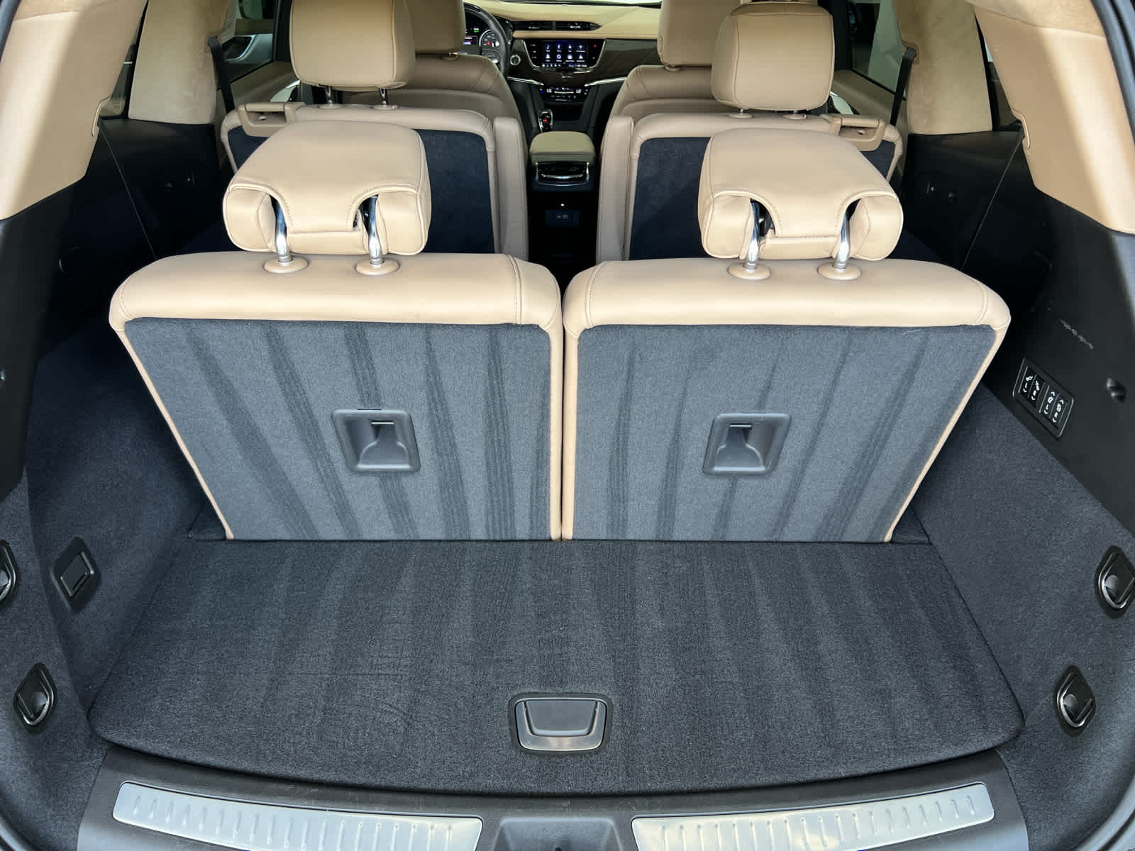 2024 Cadillac XT6 Sport photo 23