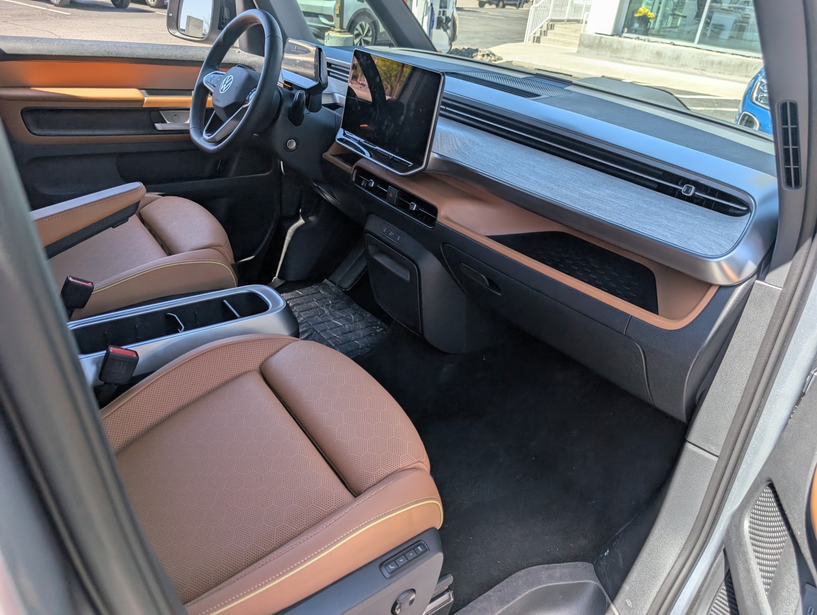 New 2025 Metro Silver Metallic Volkswagen Pro S image 25