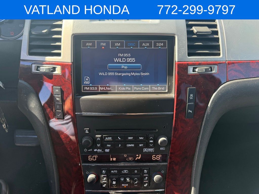 2012 Cadillac Escalade Premium photo 17